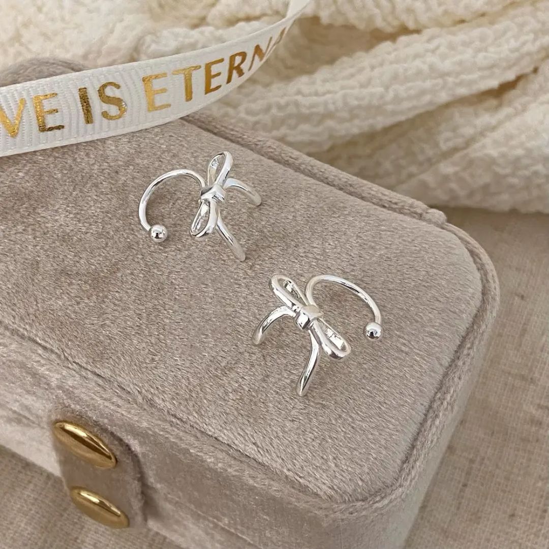 Dainty Bow Studs Earring