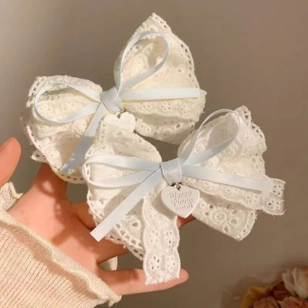 Heirloom Lace Bow (Pack of 1)