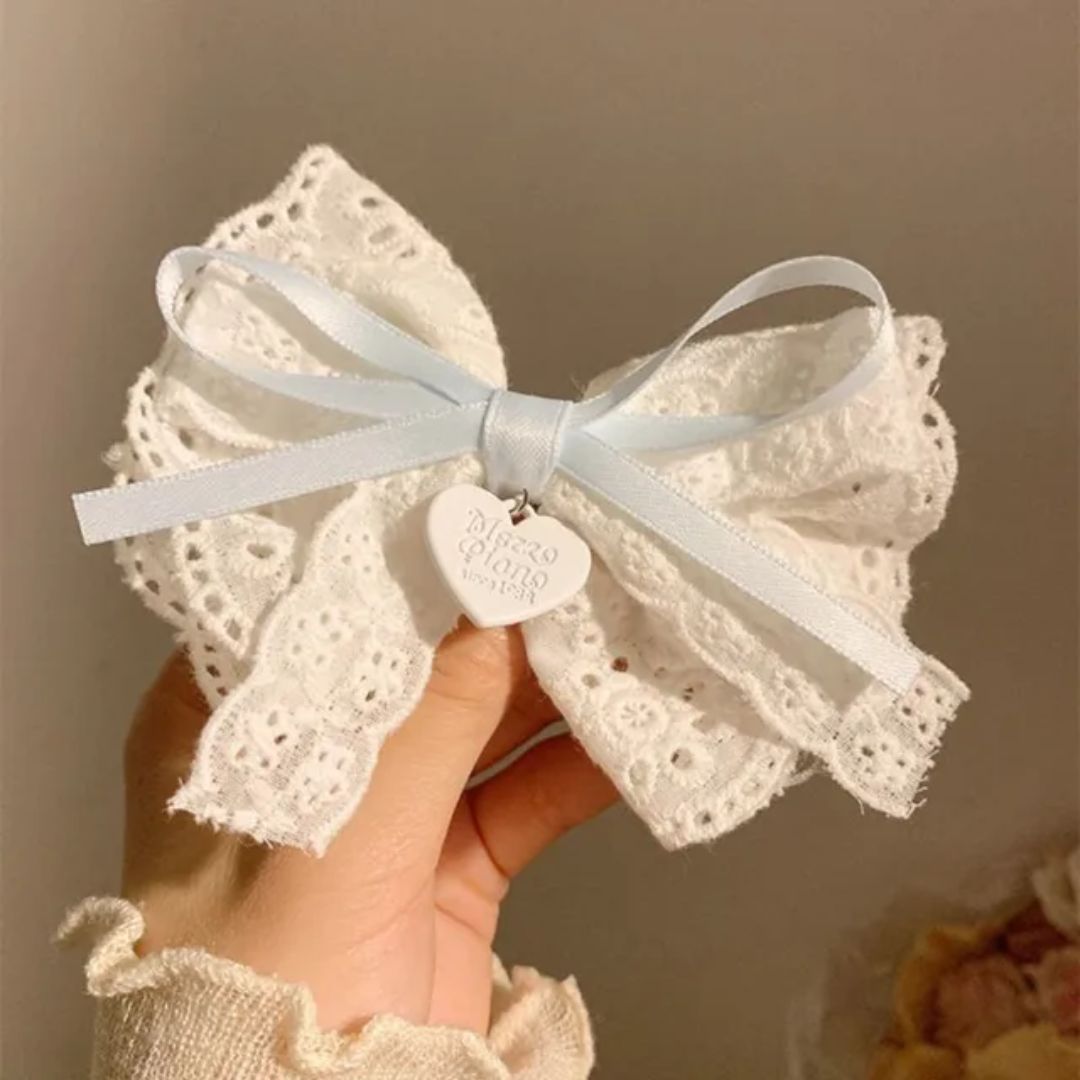 Heirloom Lace Bow (Pack of 1)