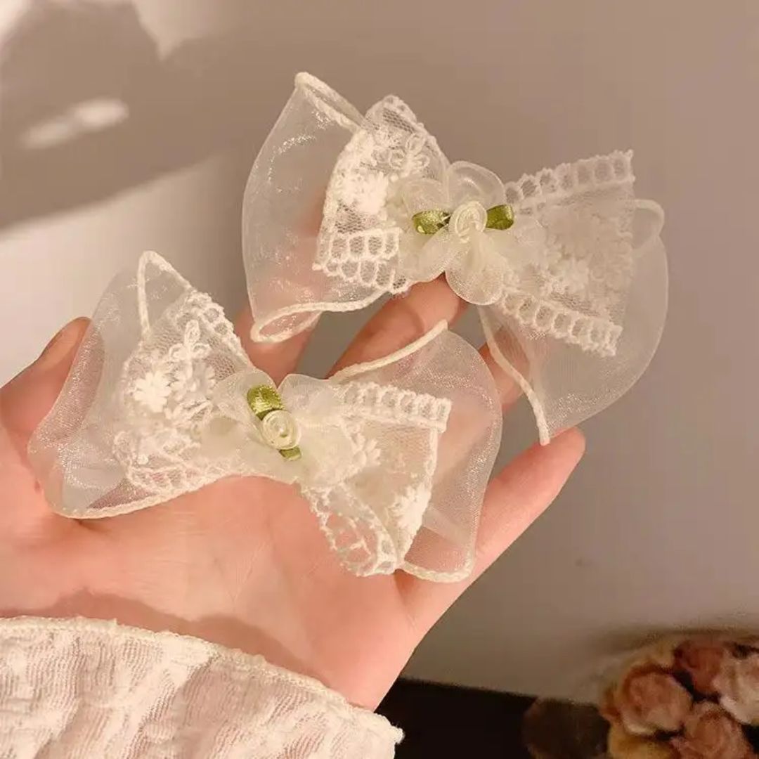 Delicate Daisy Lace Hair Clip (PACK OF 1)