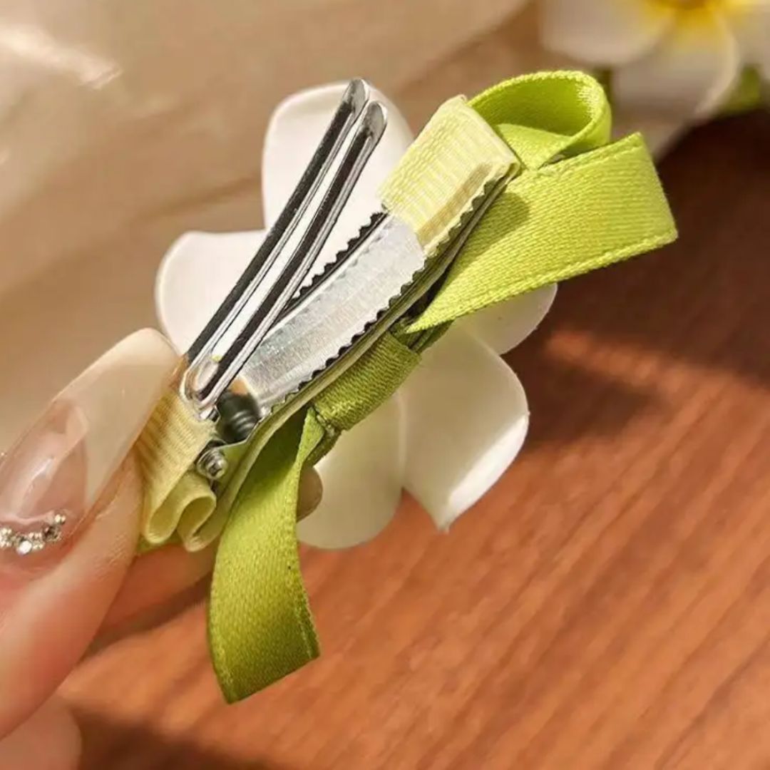 Frangipani Delight Hair Clip (pack of 1)