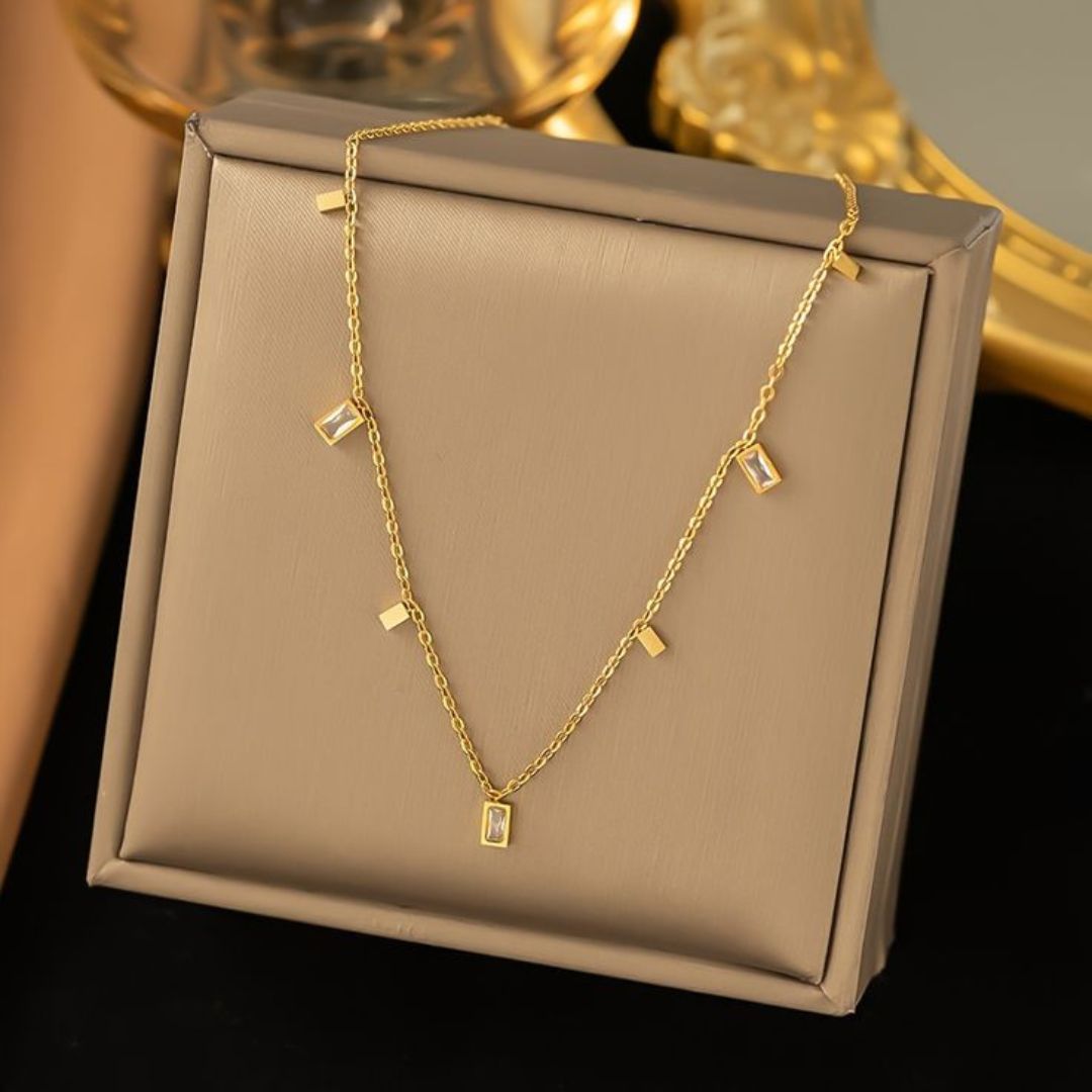 Zircon Gleam Pendant