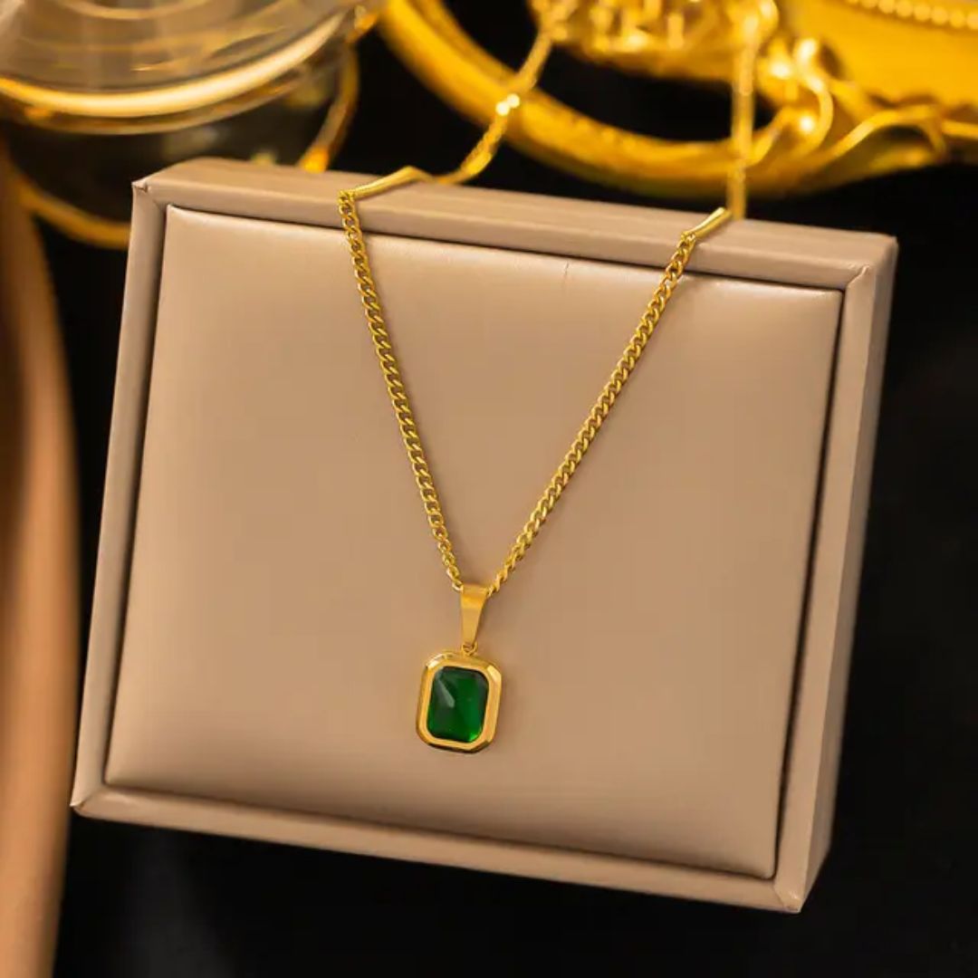 Gleaming Gold Necklace