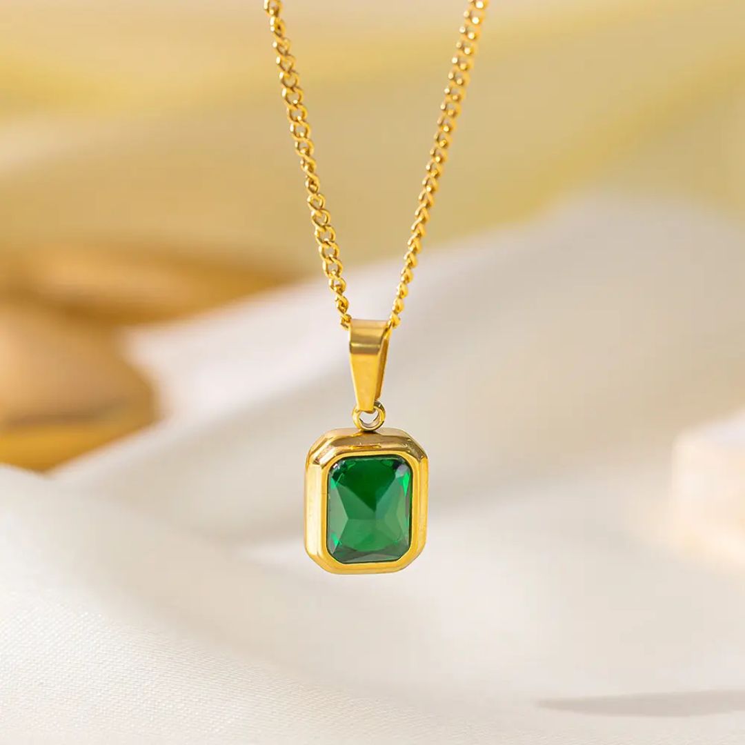 Gleaming Gold Necklace