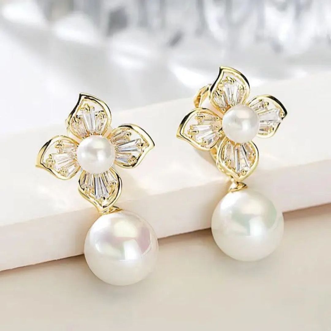 Daisy Dreams Dangler Earring