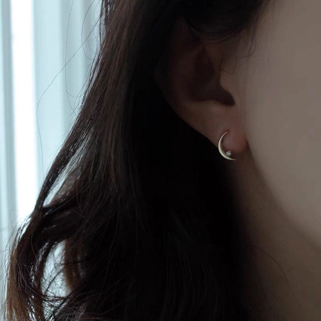 Minimal Moon Earrings