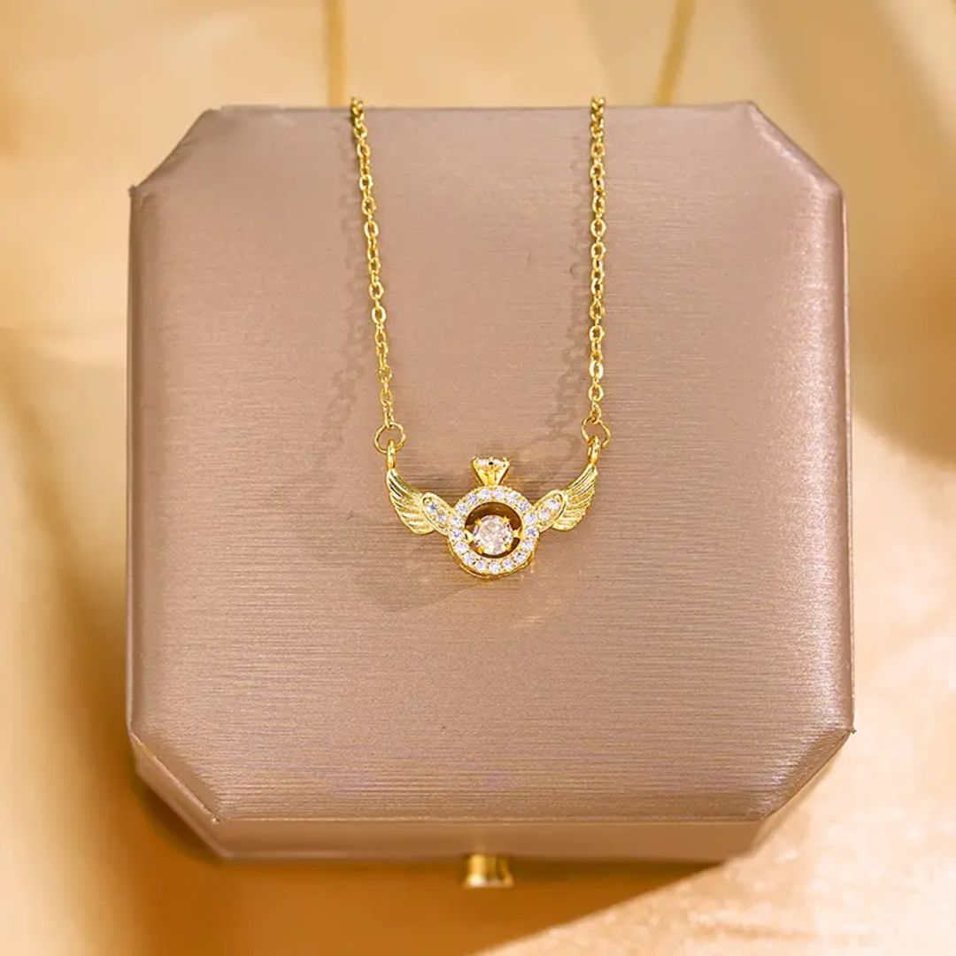 Fly high Neckpiece