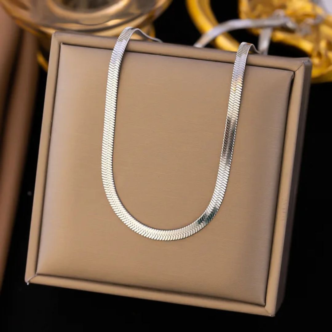 Give It A Whirl Neckpiece