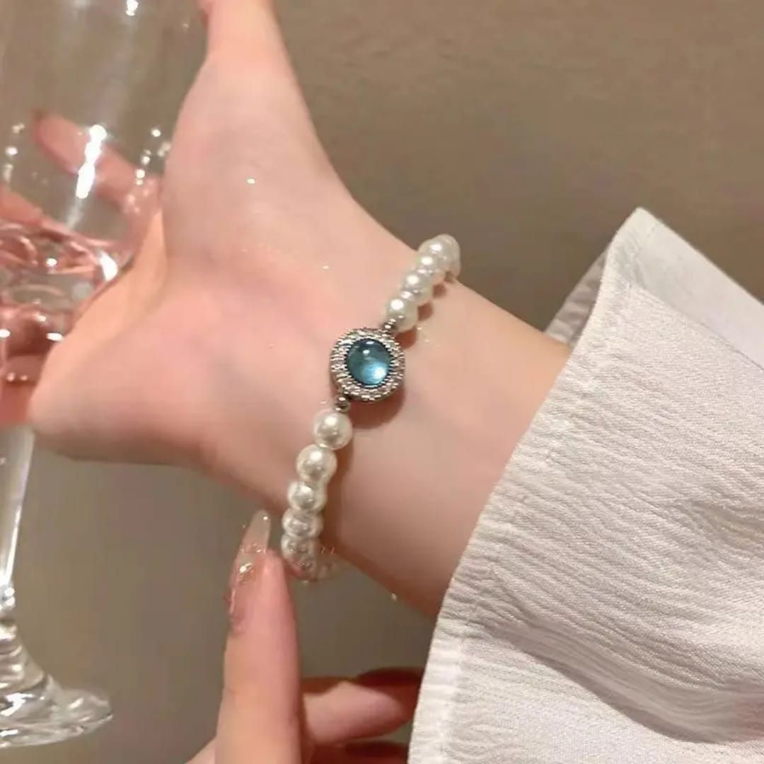 Ocean's Whisper Pearl Bracelet