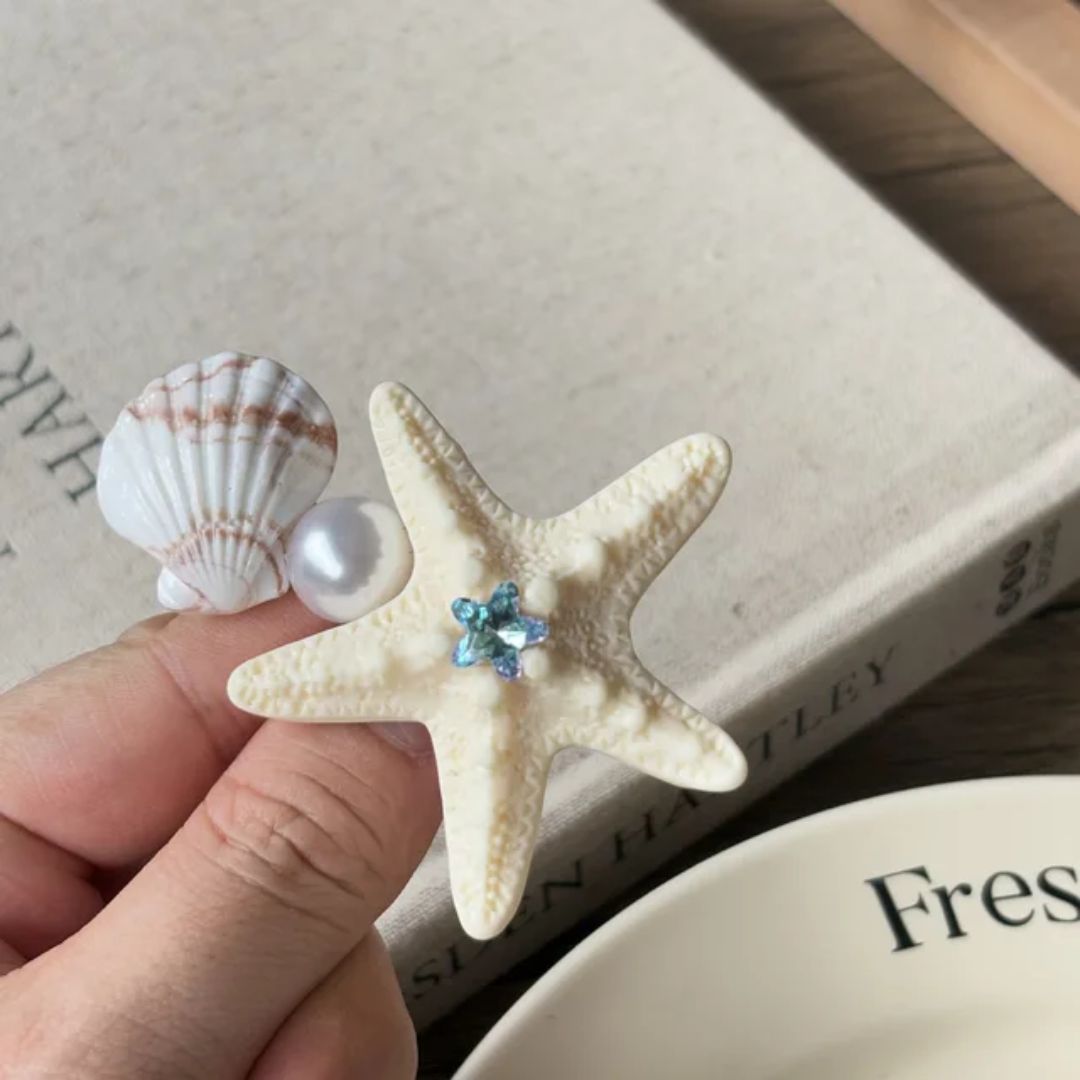Starfish Babe Clip