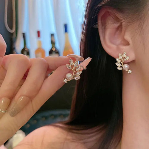 Pearlfect Minimal Earrings