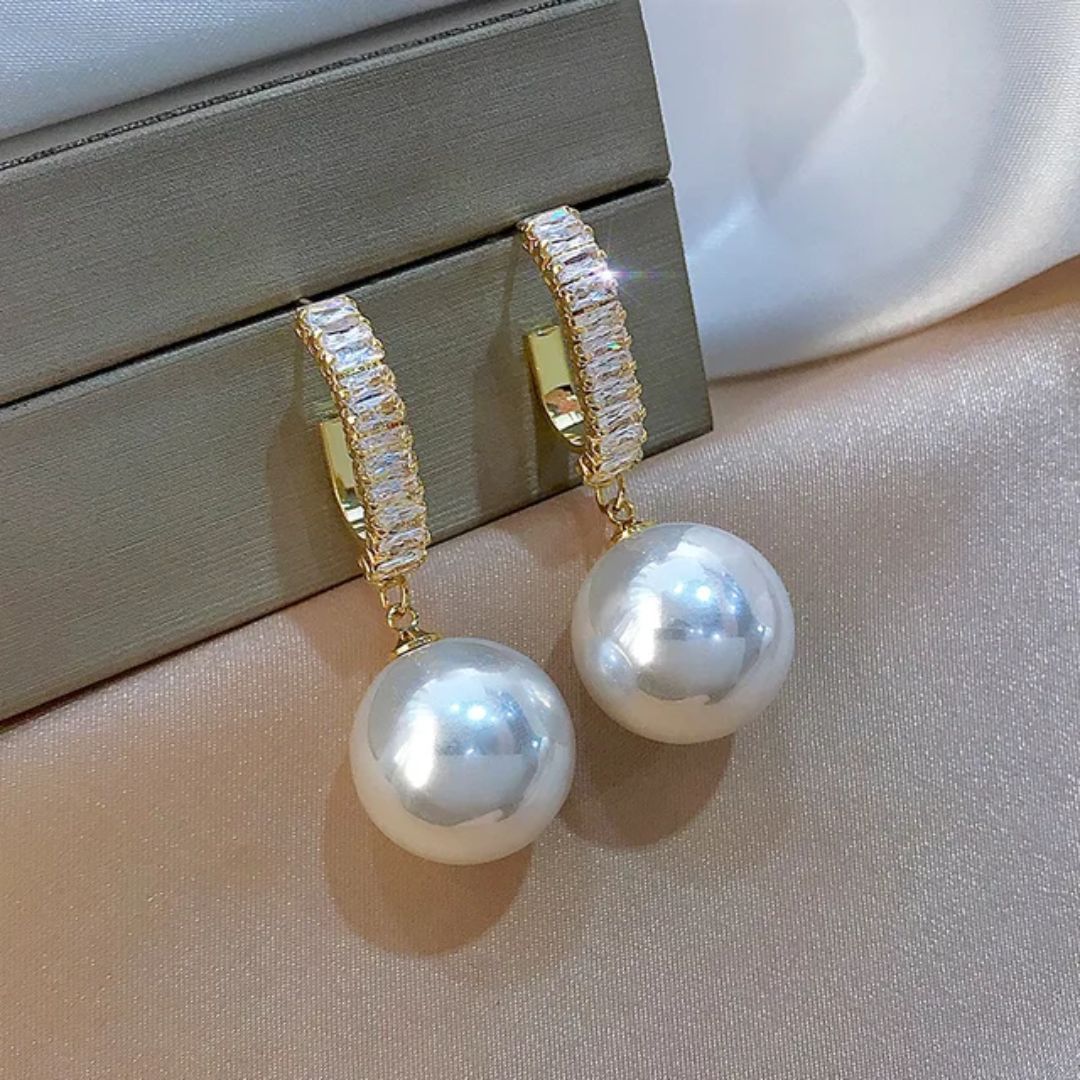 Pearlfect Drop Earrings