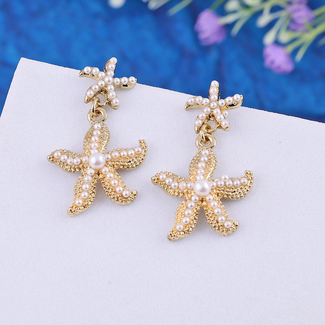 Bling Blogger Star Earrings