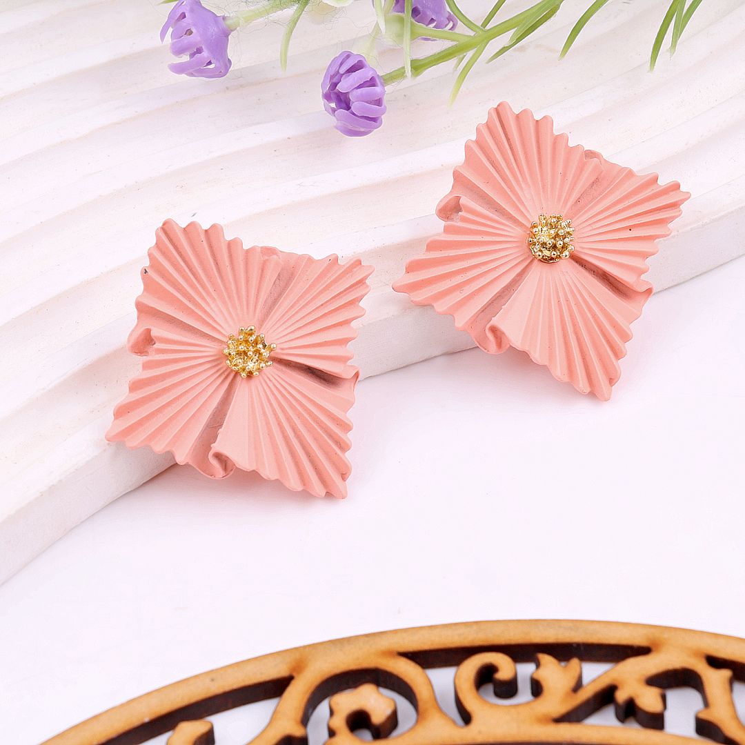 Peachy Affair Earrings