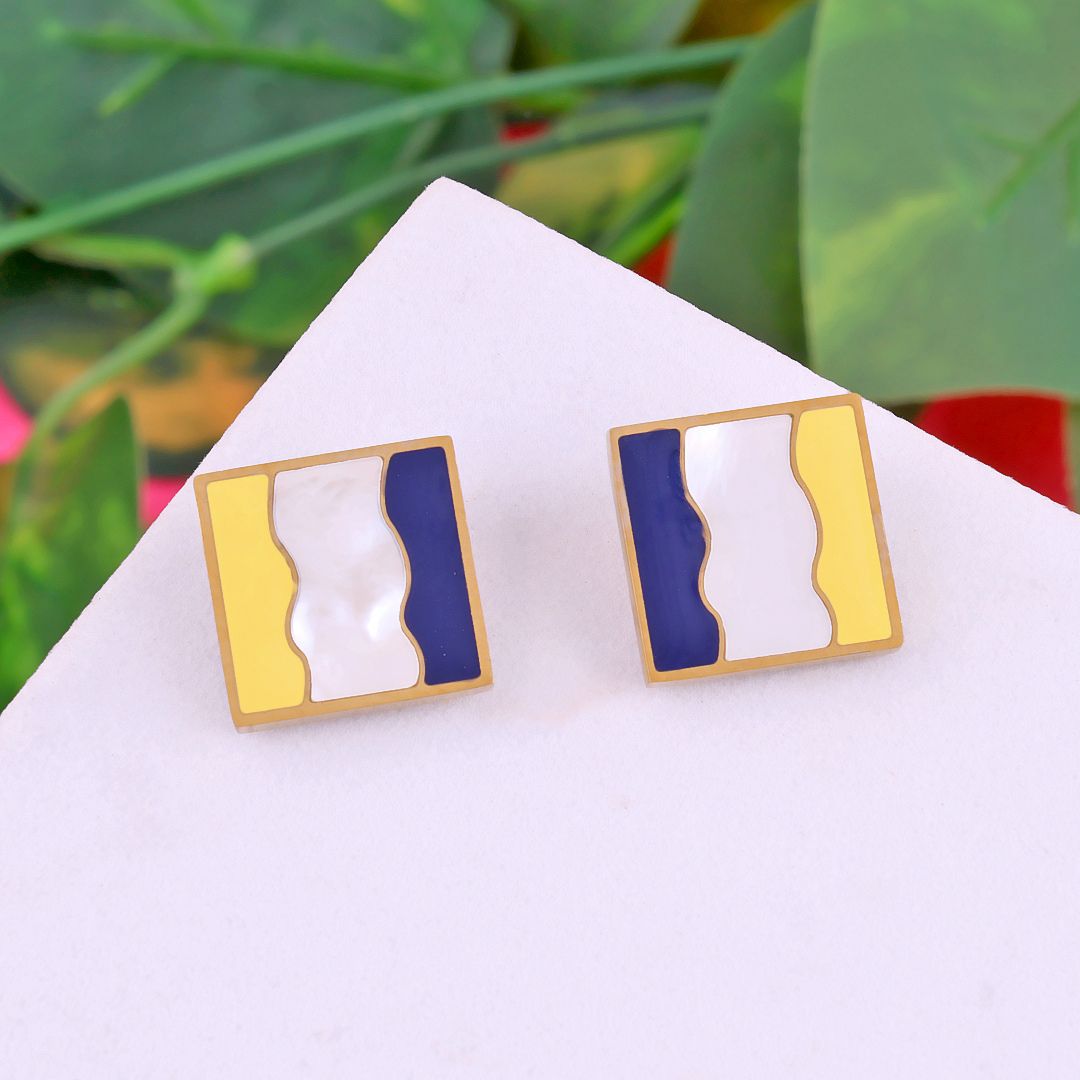 Blind Date Stud Earrings