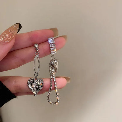 Bling Blogger heart chain Earring