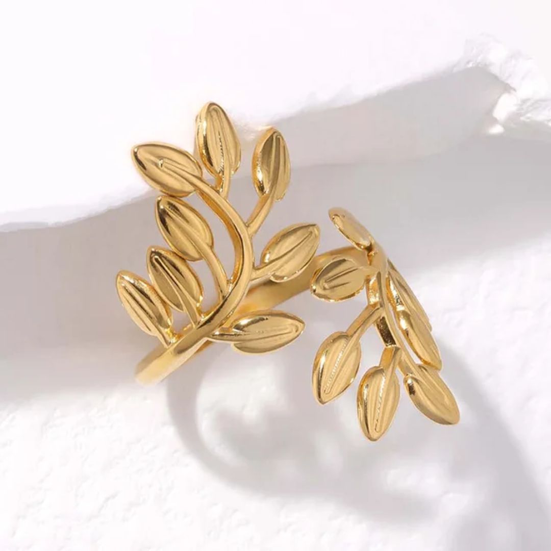 Dazzling Dainty Leaf Ring