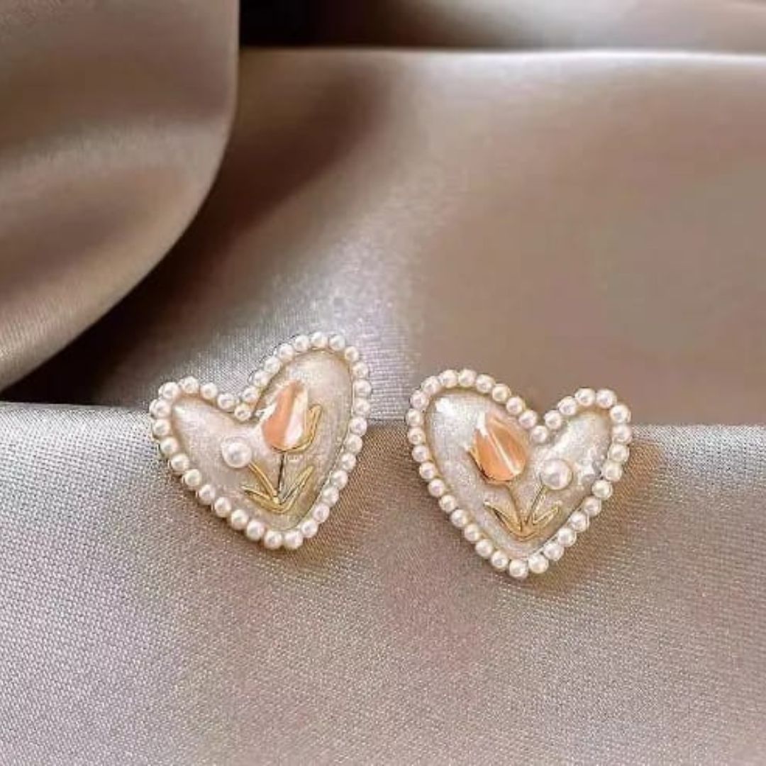 Bling Blogger Heart Earrings