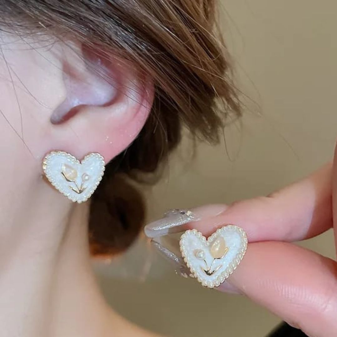 Bling Blogger Heart Earrings