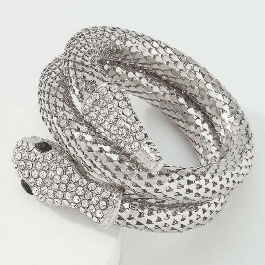 Dainty Chic Snake Bracelet