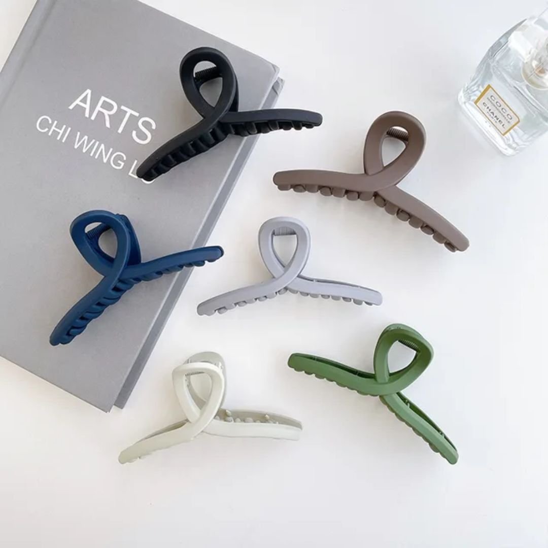 Classy matte hair claw (pack of 1)