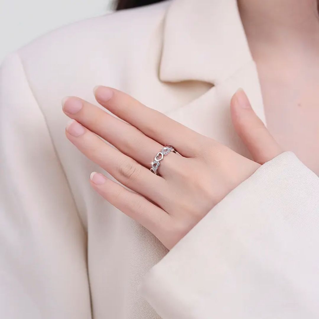 Bling Blogger Heart Ring
