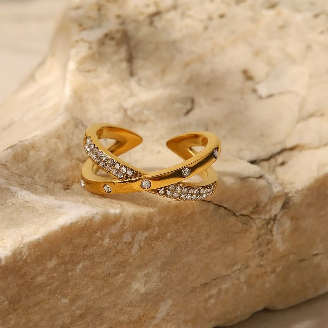 Twilight Twist Ring