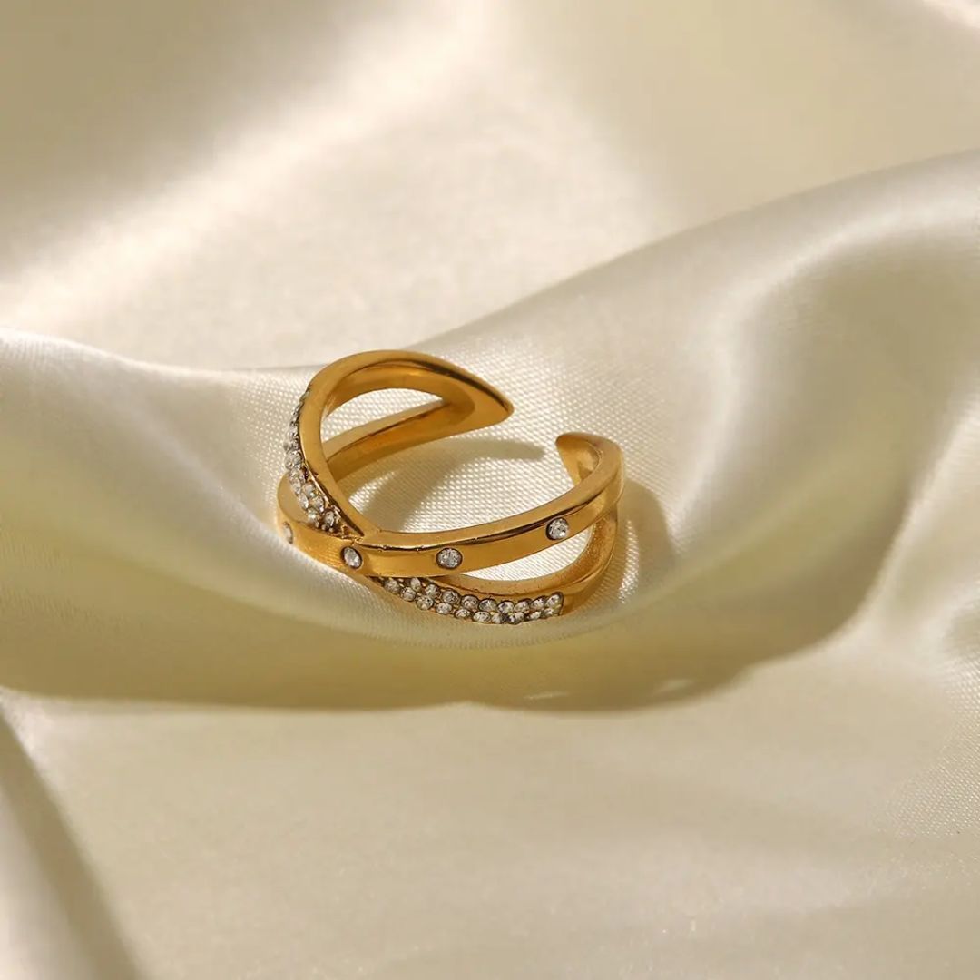 Twilight Twist Ring