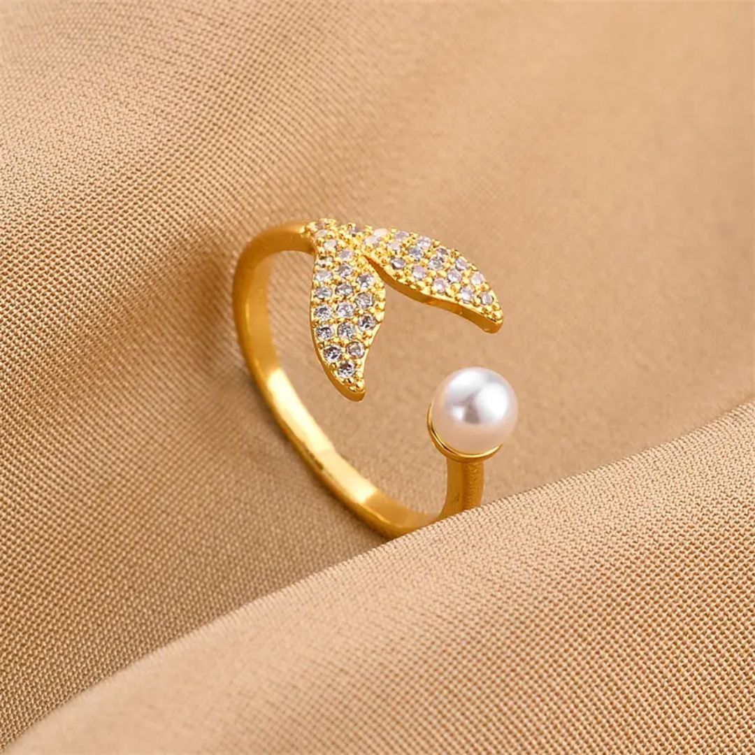 Bling Blogger Pearl  Ring