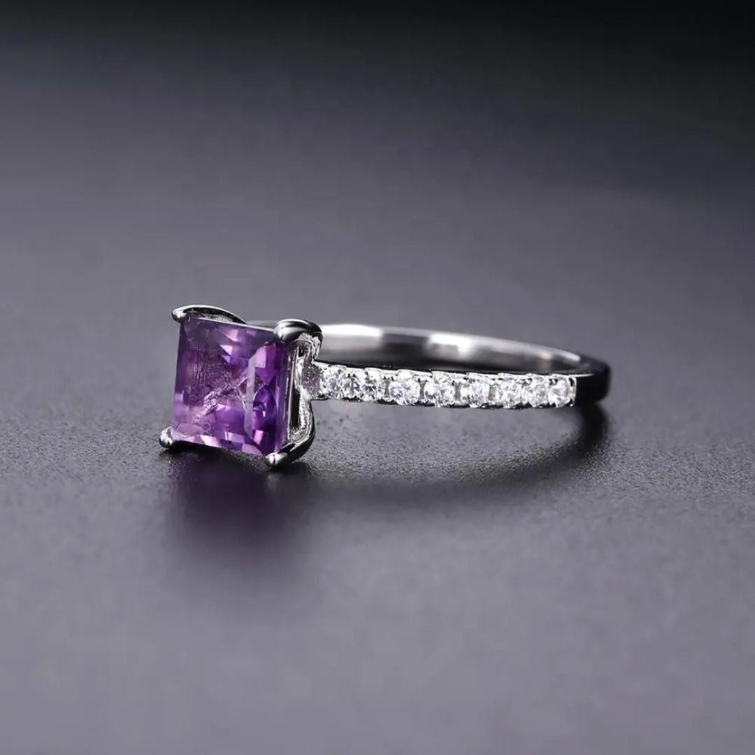 Bling Blogger Stone Ring