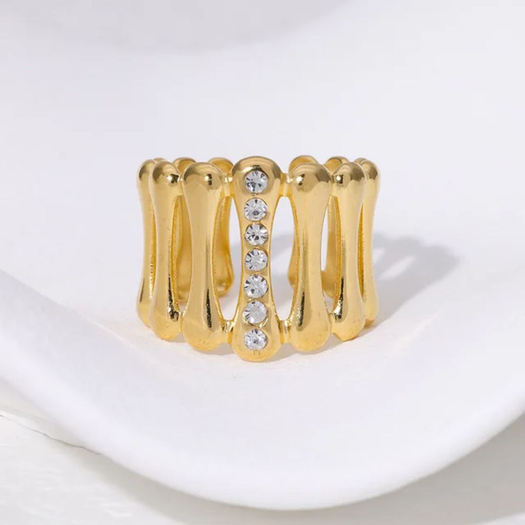 Regal Shine Stone Ring