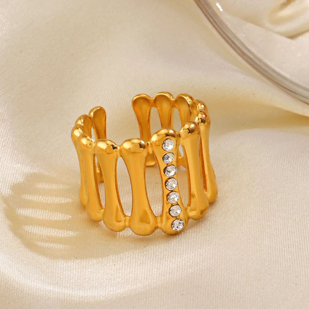 Regal Shine Stone Ring