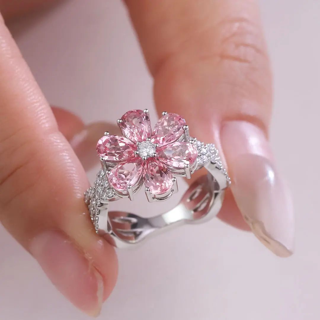 Cozy Crystal Flower Ring