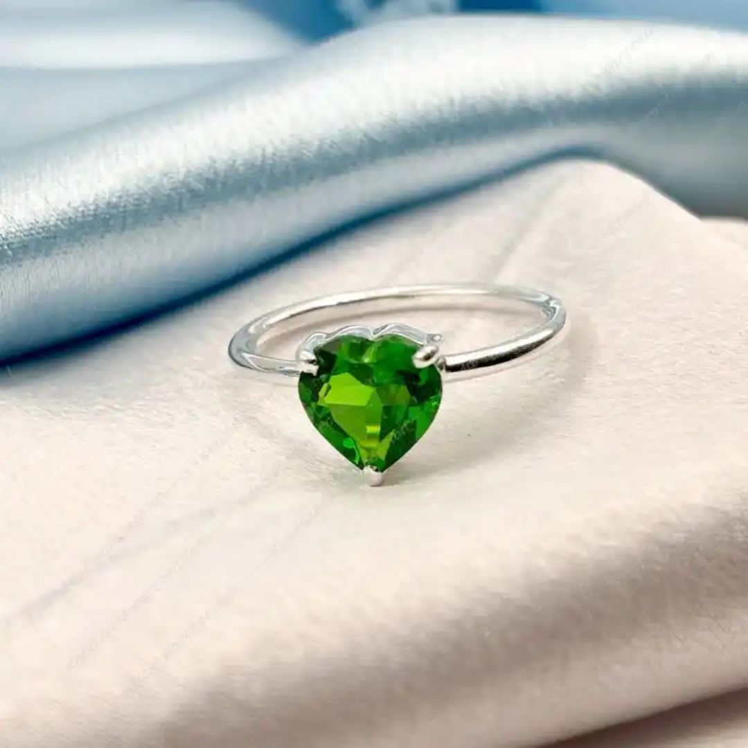 Heart of Green Ring