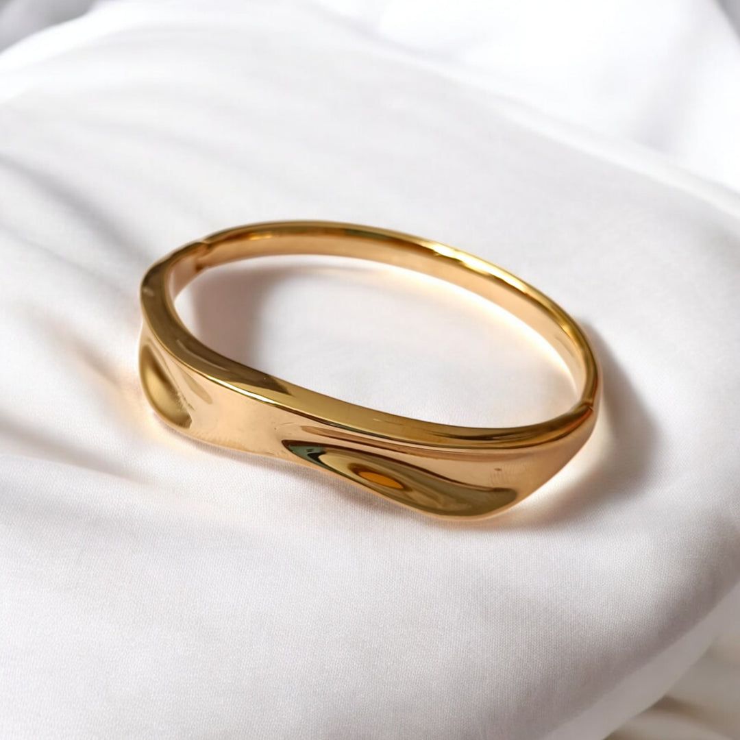 Sorrell Shine Statement Bracelet