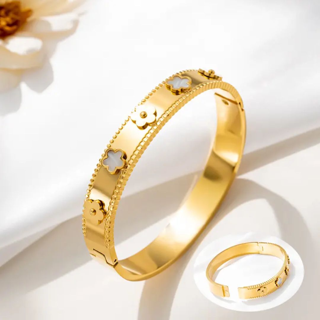 Clover Motif Bracelet