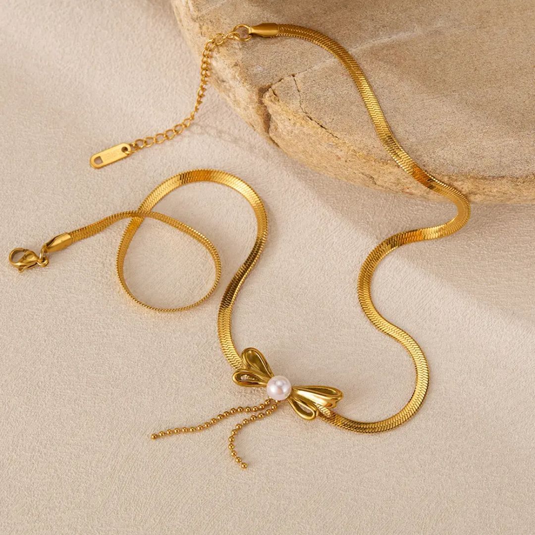 Bow Pearl Dangle Necklace