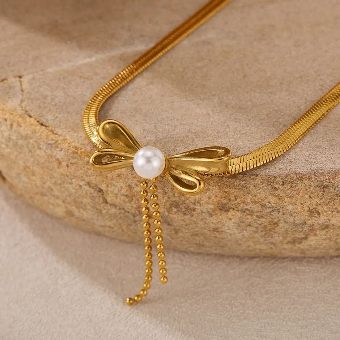 Bow Pearl Dangle Necklace