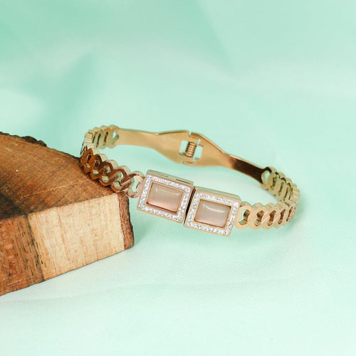 Regal Shine Bracelet