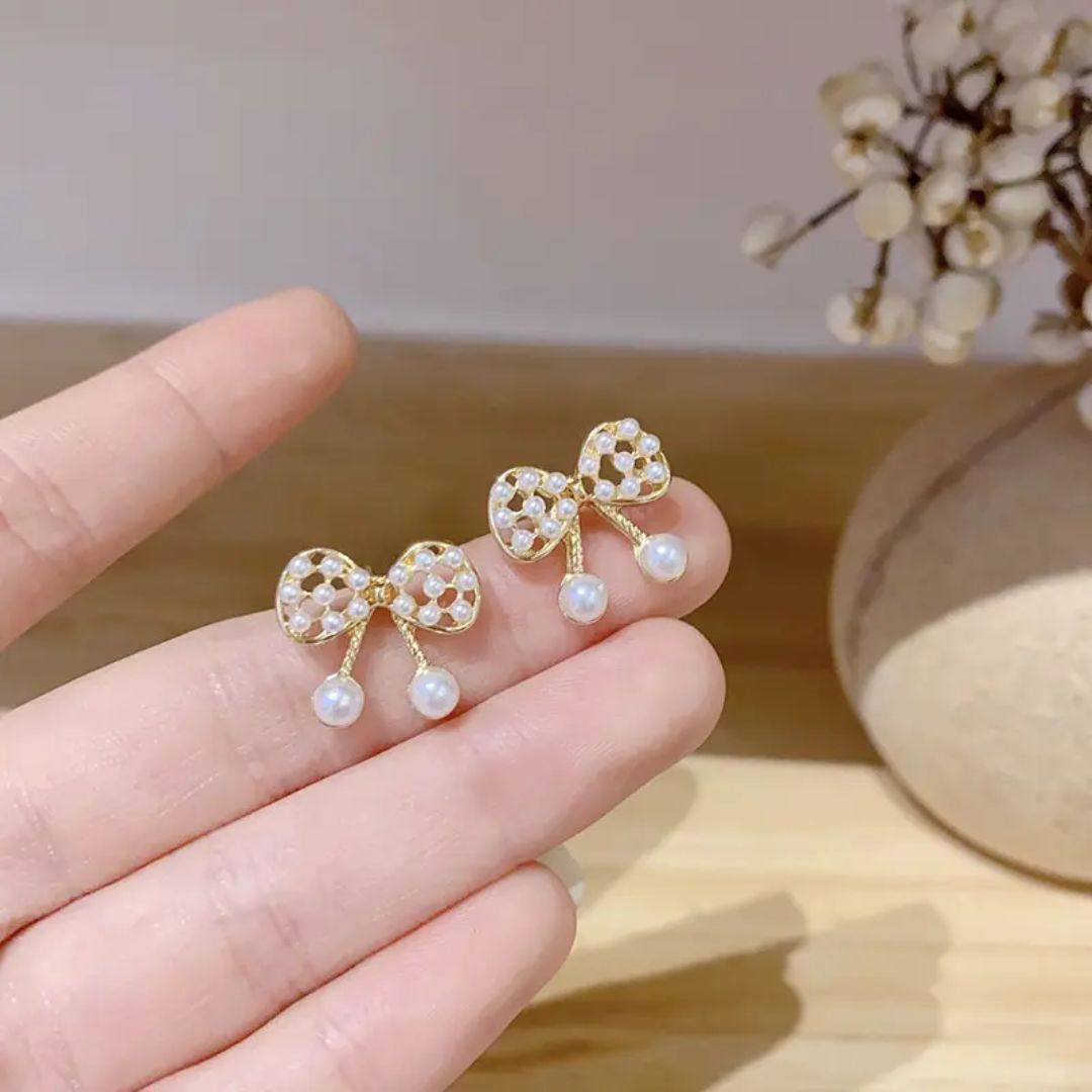 Pearl Bow Studs Earrings