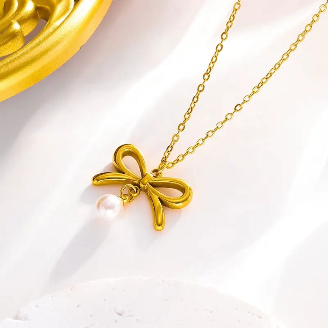 Golden Bow Pearl Necklace