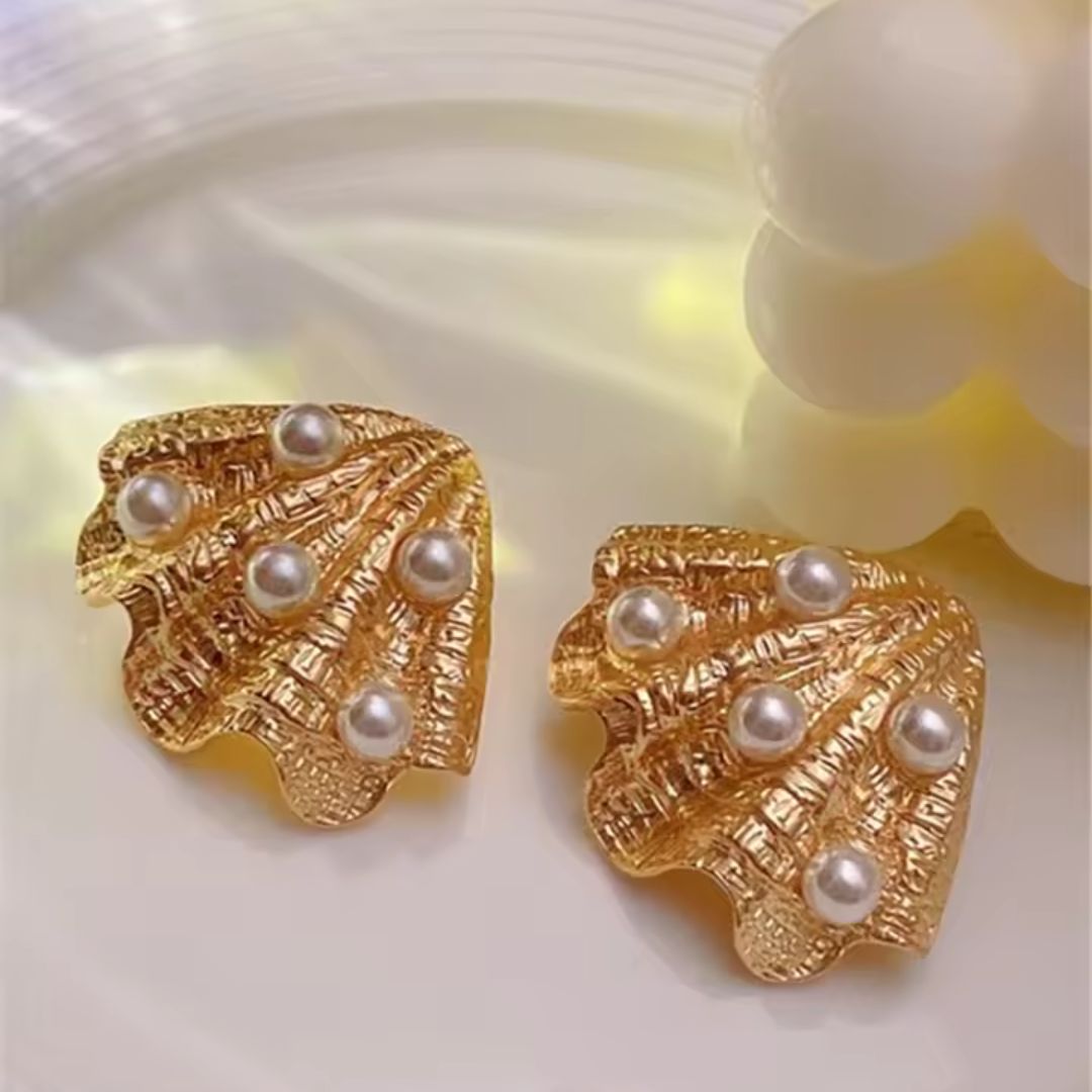 Gilded Pearl Shells Earrings