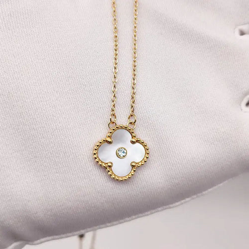 Elegant Clover Neckpiece