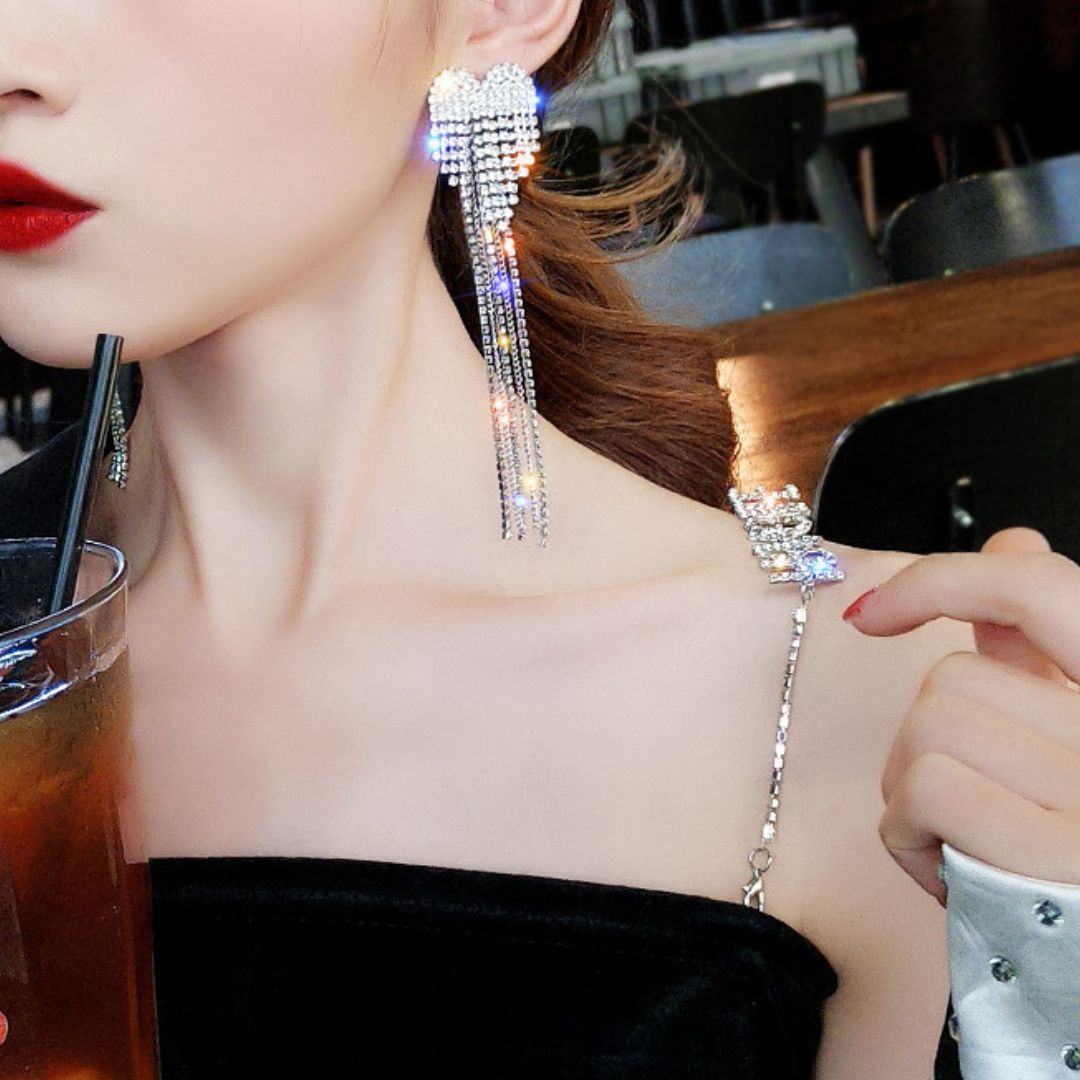 Dazzling Heart Tassel Earrings