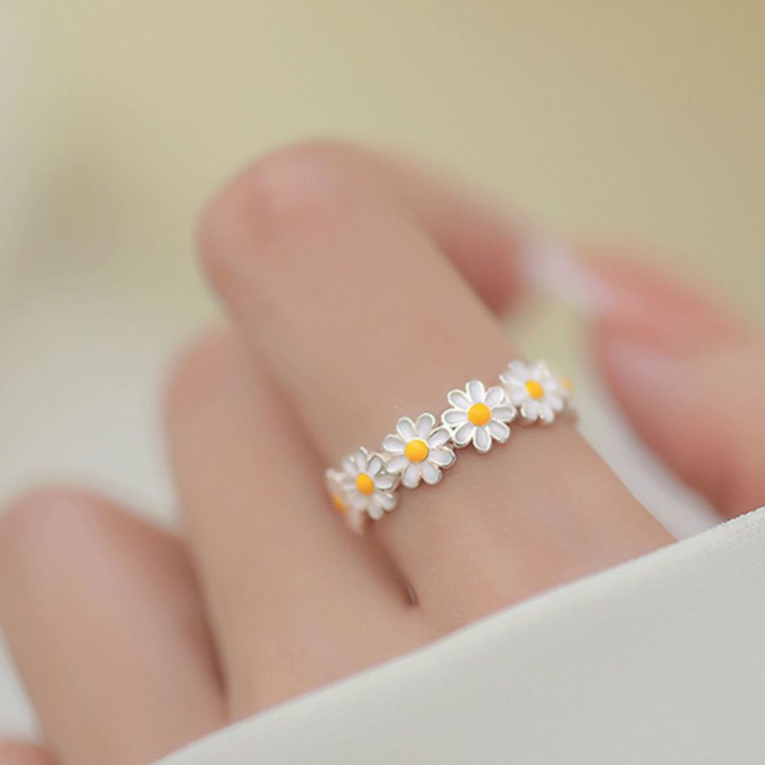 Daisy Flower Ring