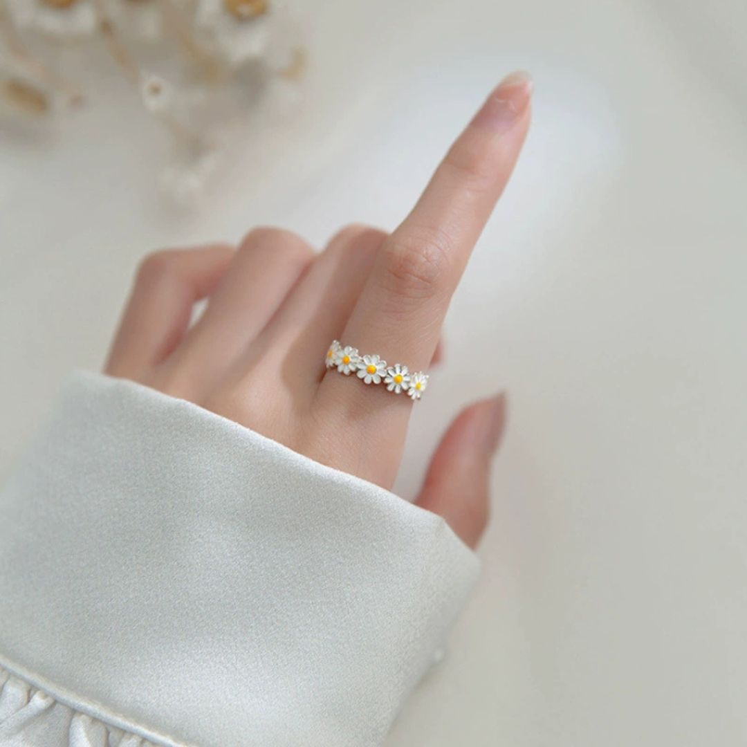 Daisy Flower Ring