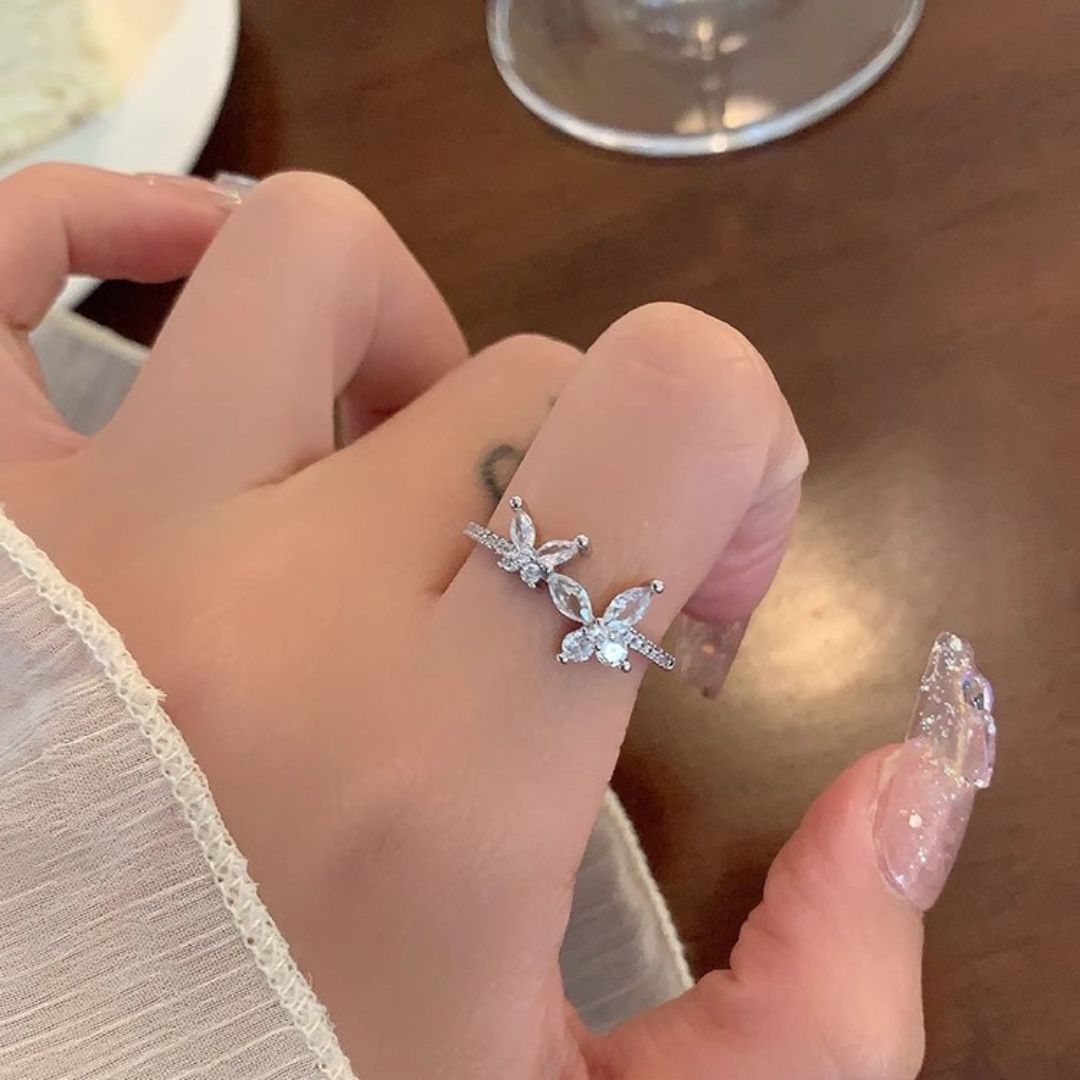 Minimal Butterfly Ring