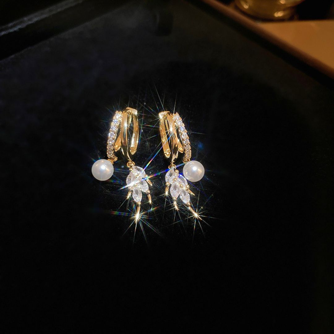 Dainty Pearl Drop Earrings