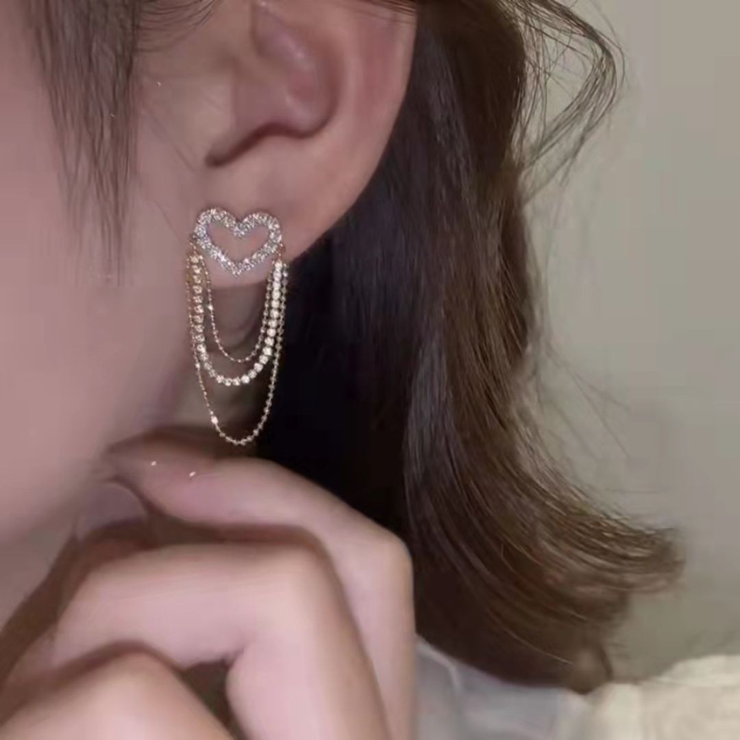 Dangling Heart Earrings