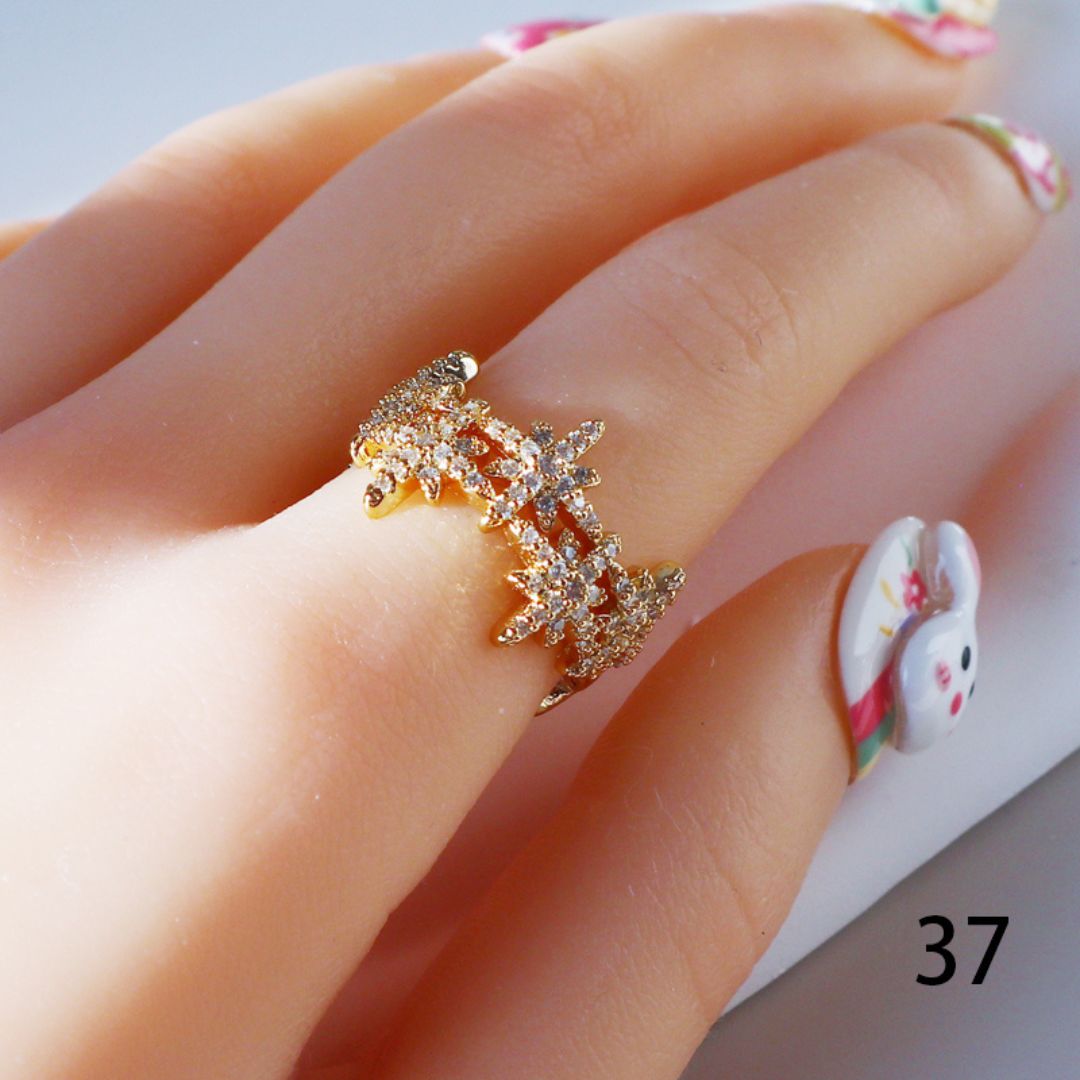 Snowflake Sparkle Ring